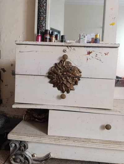 dressing table