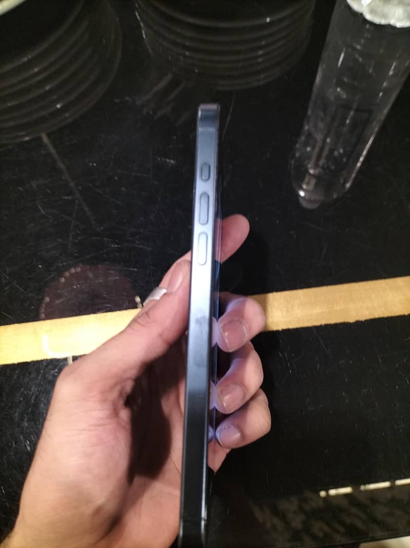 Apple iPhone 15 Pro Max 1