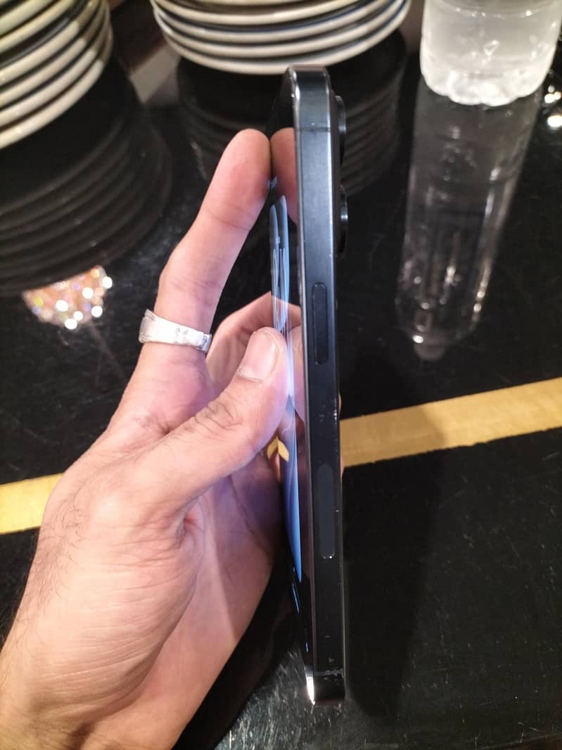 Apple iPhone 15 Pro Max 7
