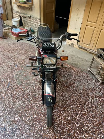 brang new condition  urgent sale karne ha
