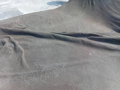 Beautiful Carpet for Sale – Good Condition | Home & Room Use