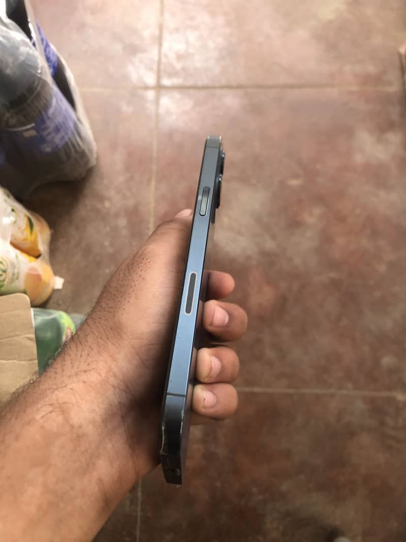 Apple iPhone 12 Pro Max 6