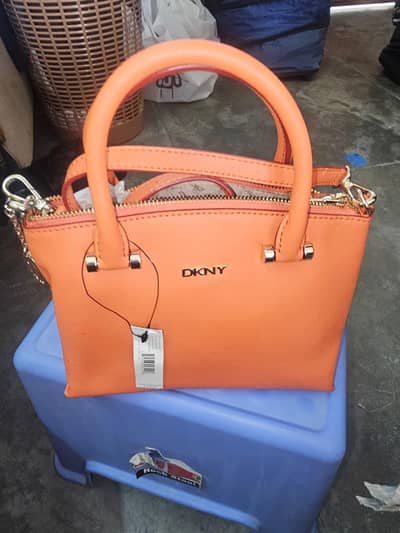 DKNY original bg