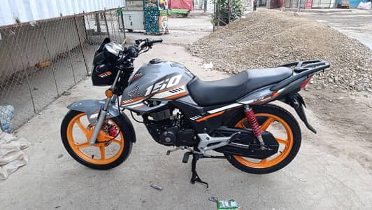 Honda Cb150F speacial edition 2023/2024