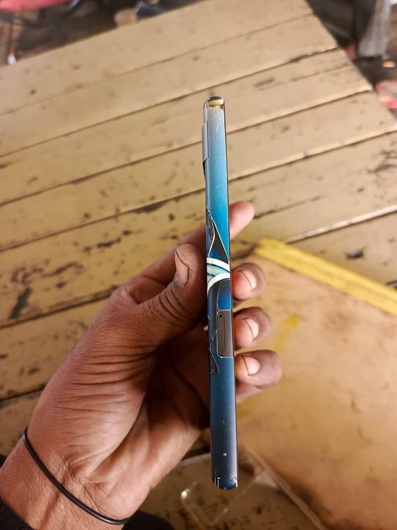 Google Pixel 7a 5