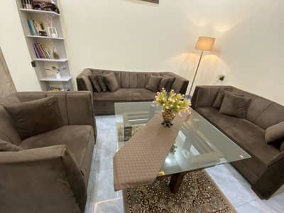 6 Seater sofa set just like new