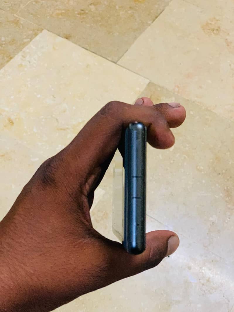 Google Pixel 7a 3