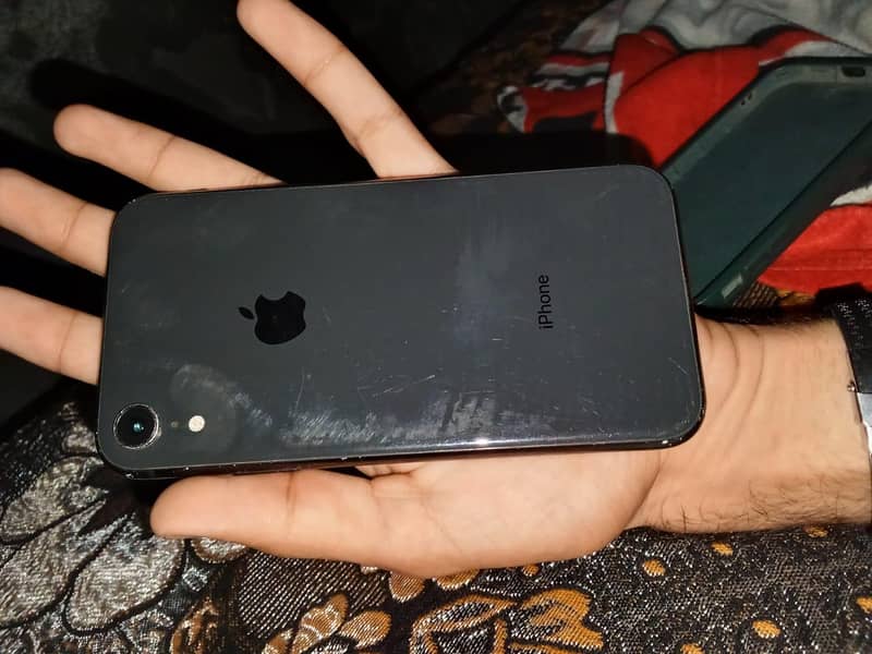 Apple iPhone XR 0