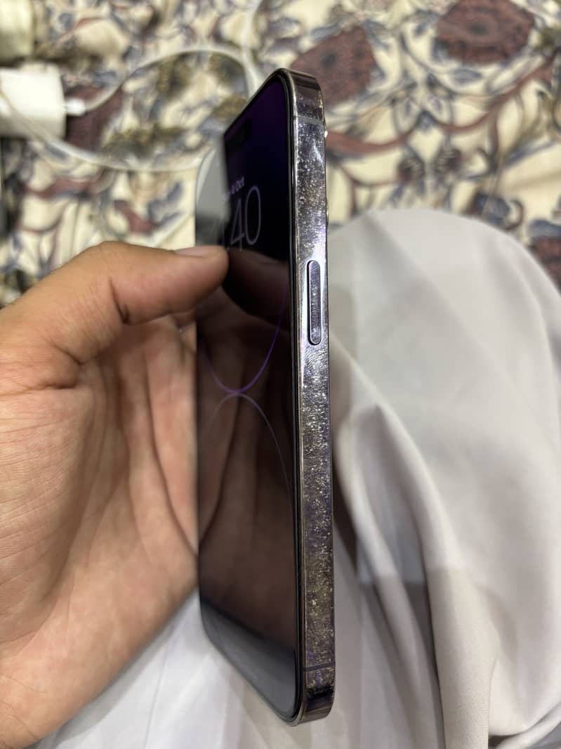 Apple iPhone 14 Pro 3
