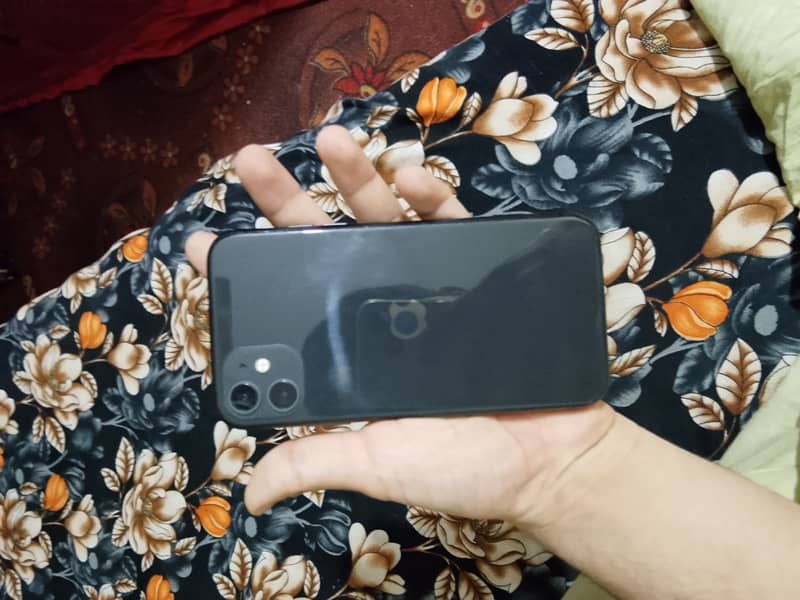 Apple iPhone 11 11