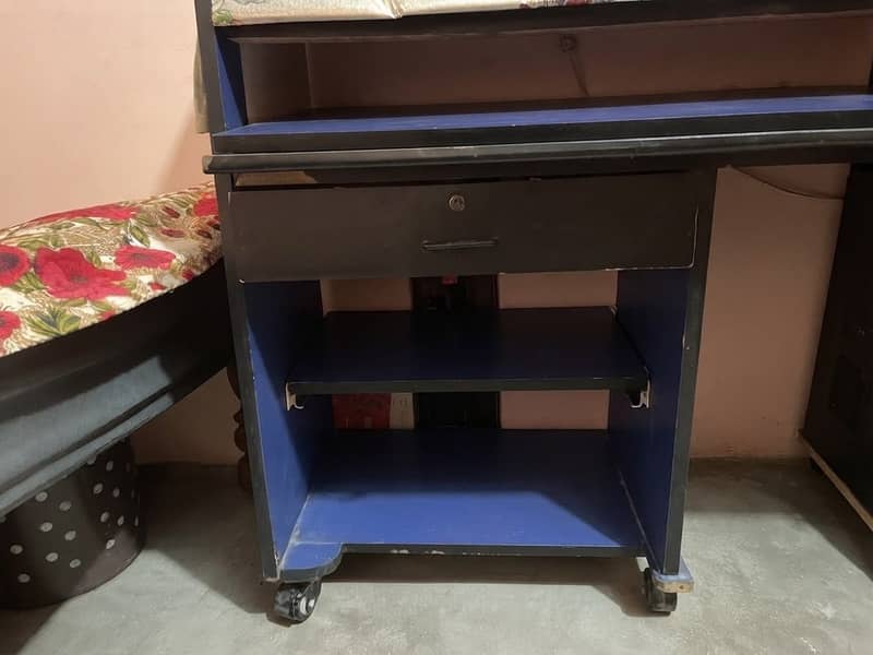 Computer Trolley 1