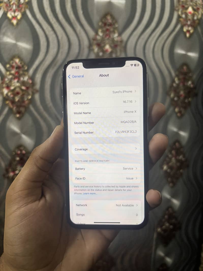 Apple iPhone X 4