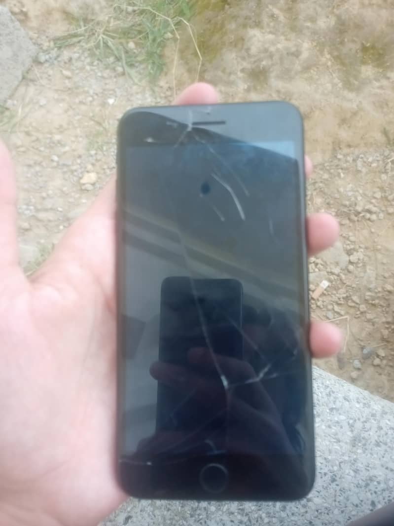 Apple iPhone 7 Plus 1