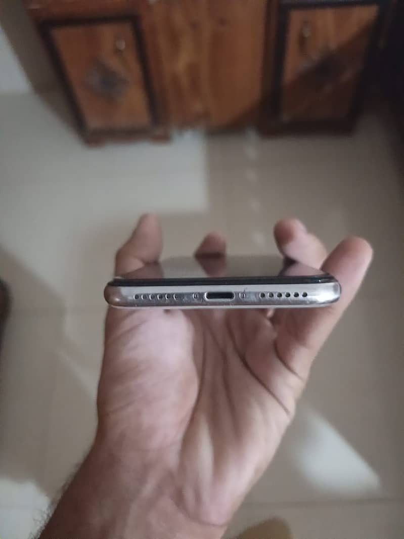 Apple iPhone X 1