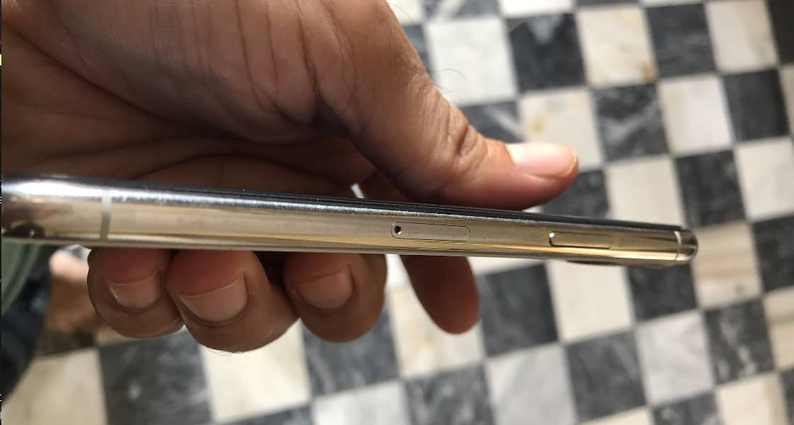 IPhone 11 Pro 5