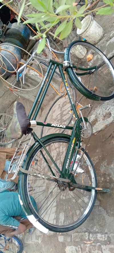 Golden Cycle for Sale – Mazboot & Achhi Condition | Urgent Sale