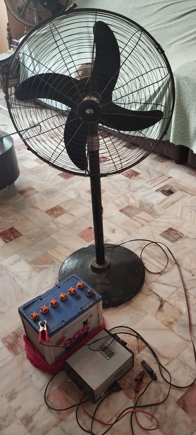 DC padistal Fan with Battery and Charger