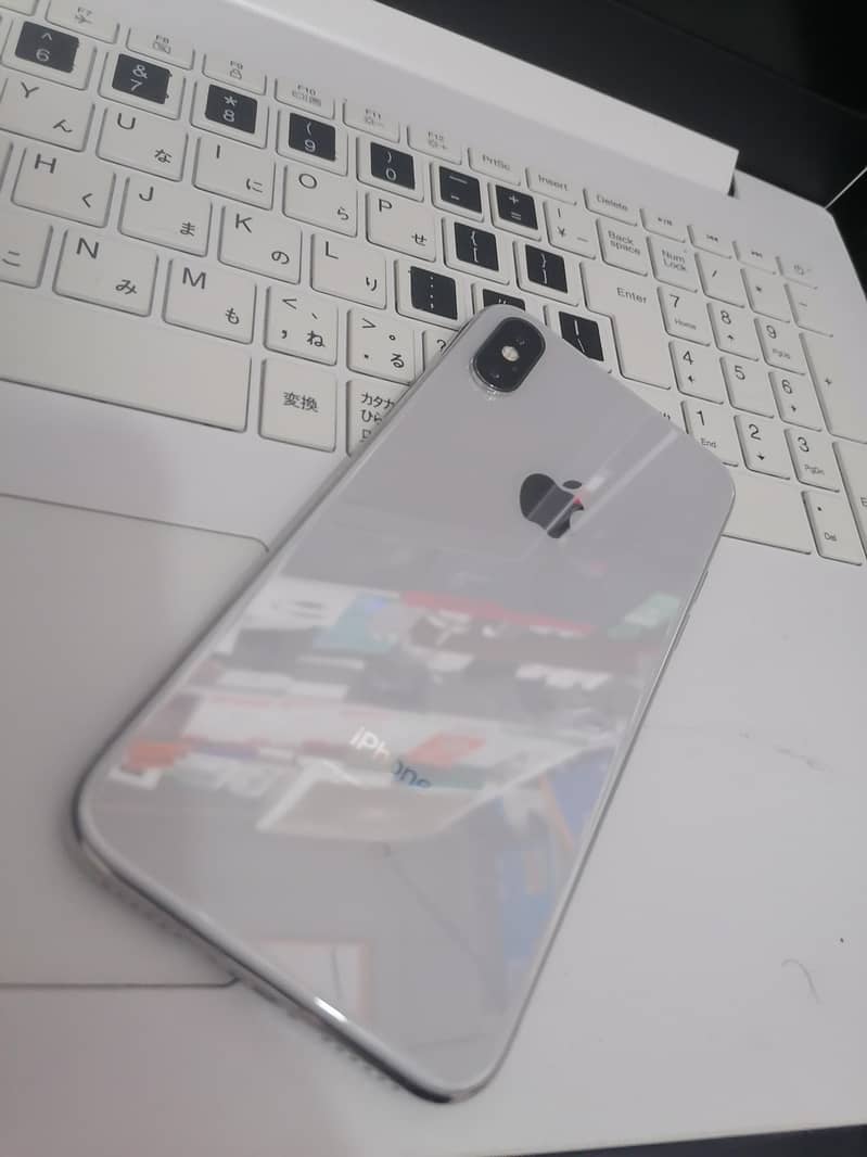 Apple iPhone X 0