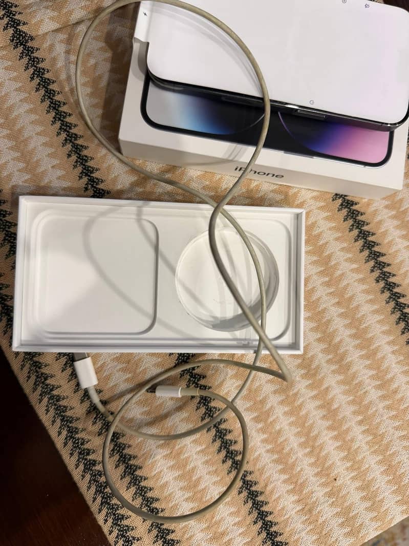 Apple iPhone 14 Pro 2