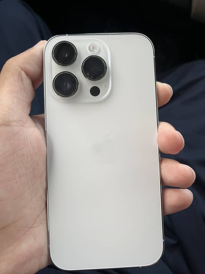 Apple iPhone 14 Pro 4