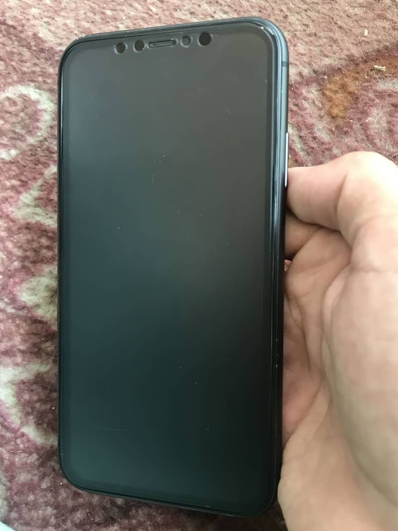 IPHONE 11 0