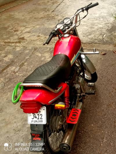 Honda 100