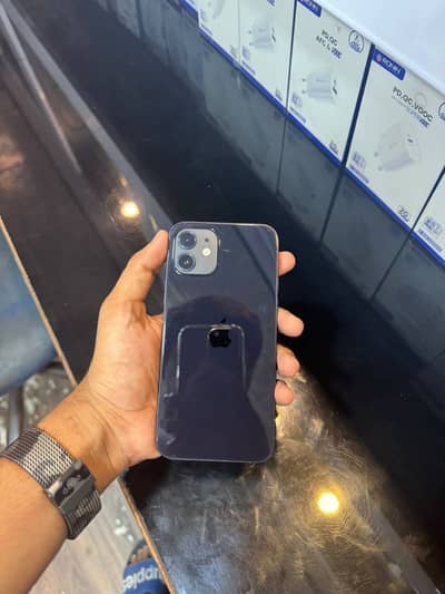 IPhone 12 factory unlock