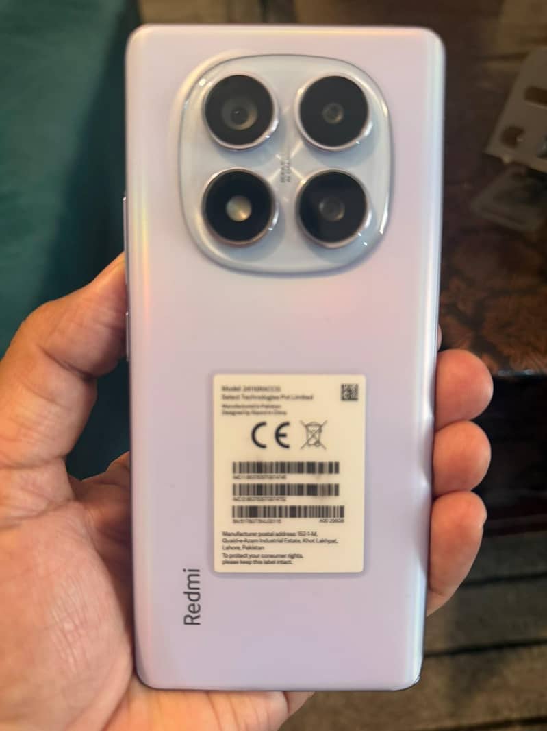 Xiaomi Redmi Note 14 Pro 3