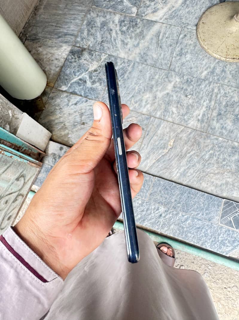 Tecno CAMON 18T 1