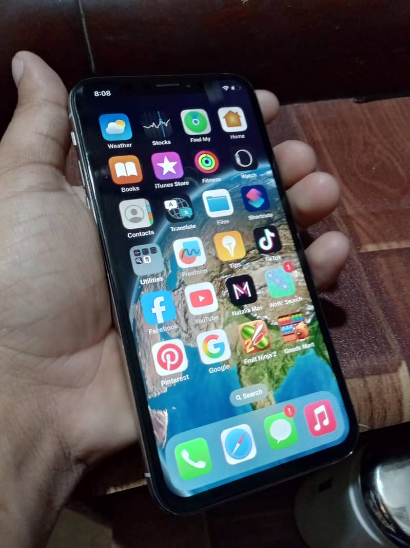Apple iPhone X 3