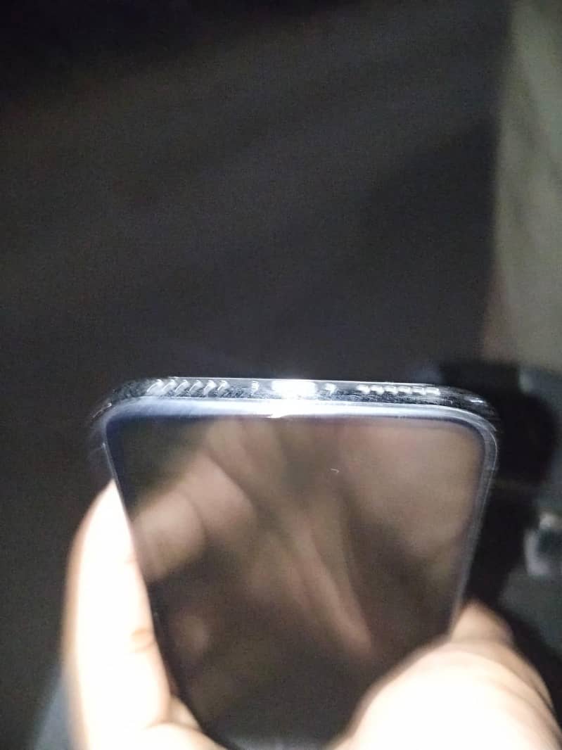 Apple iPhone X 4