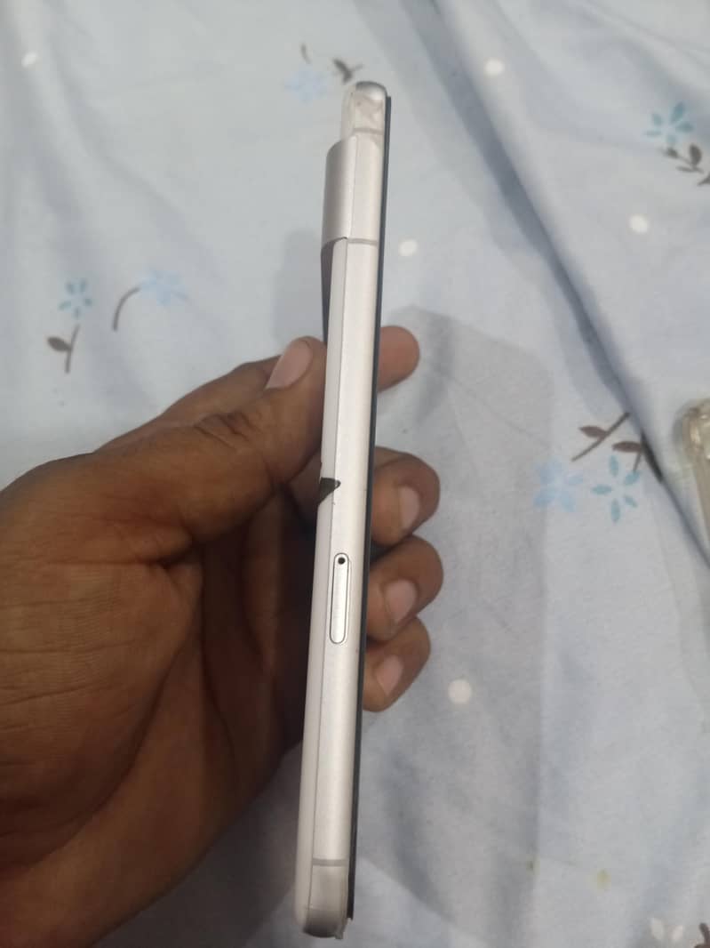 Google Pixel 7 6