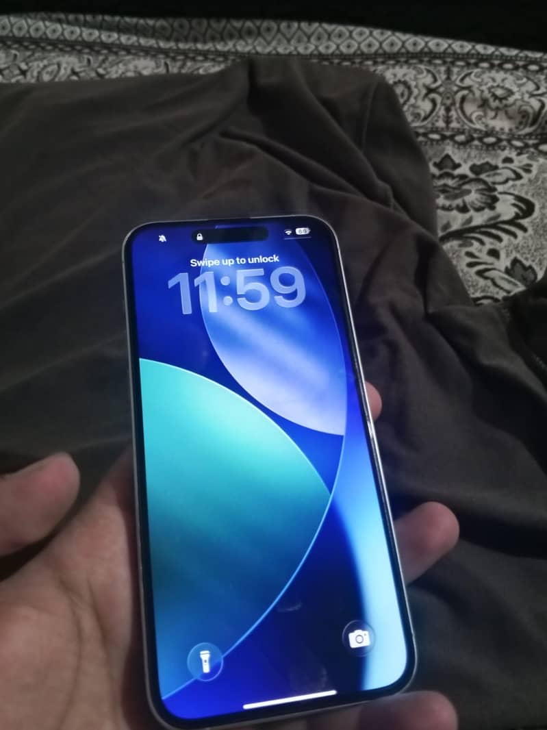 Apple iPhone 15 Pro Max 5