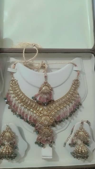 bridal set hai