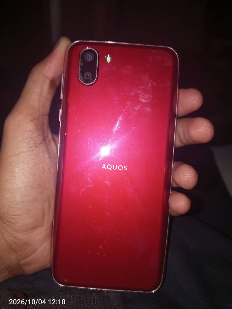 Sharp Aquos R2 1