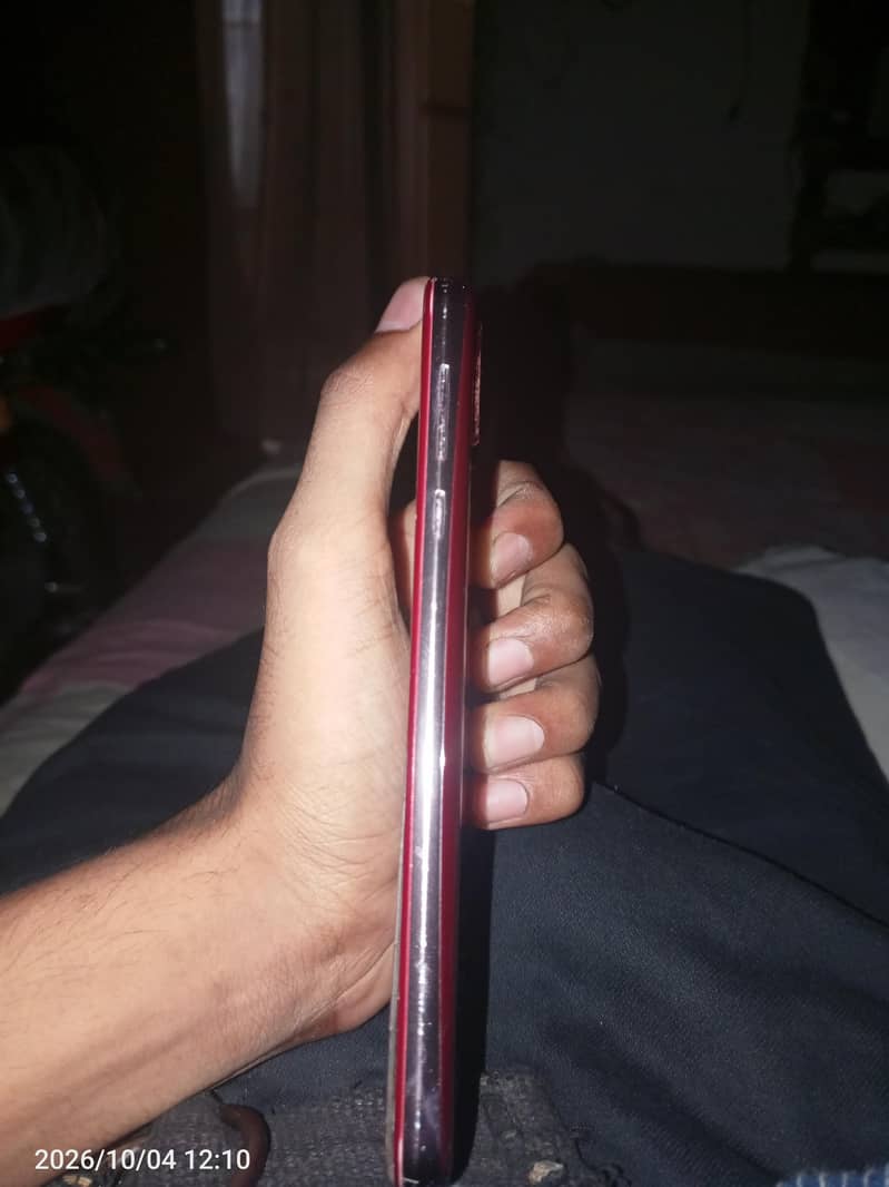 Sharp Aquos R2 2