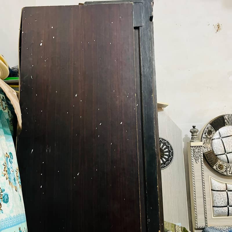 almari for sell 3