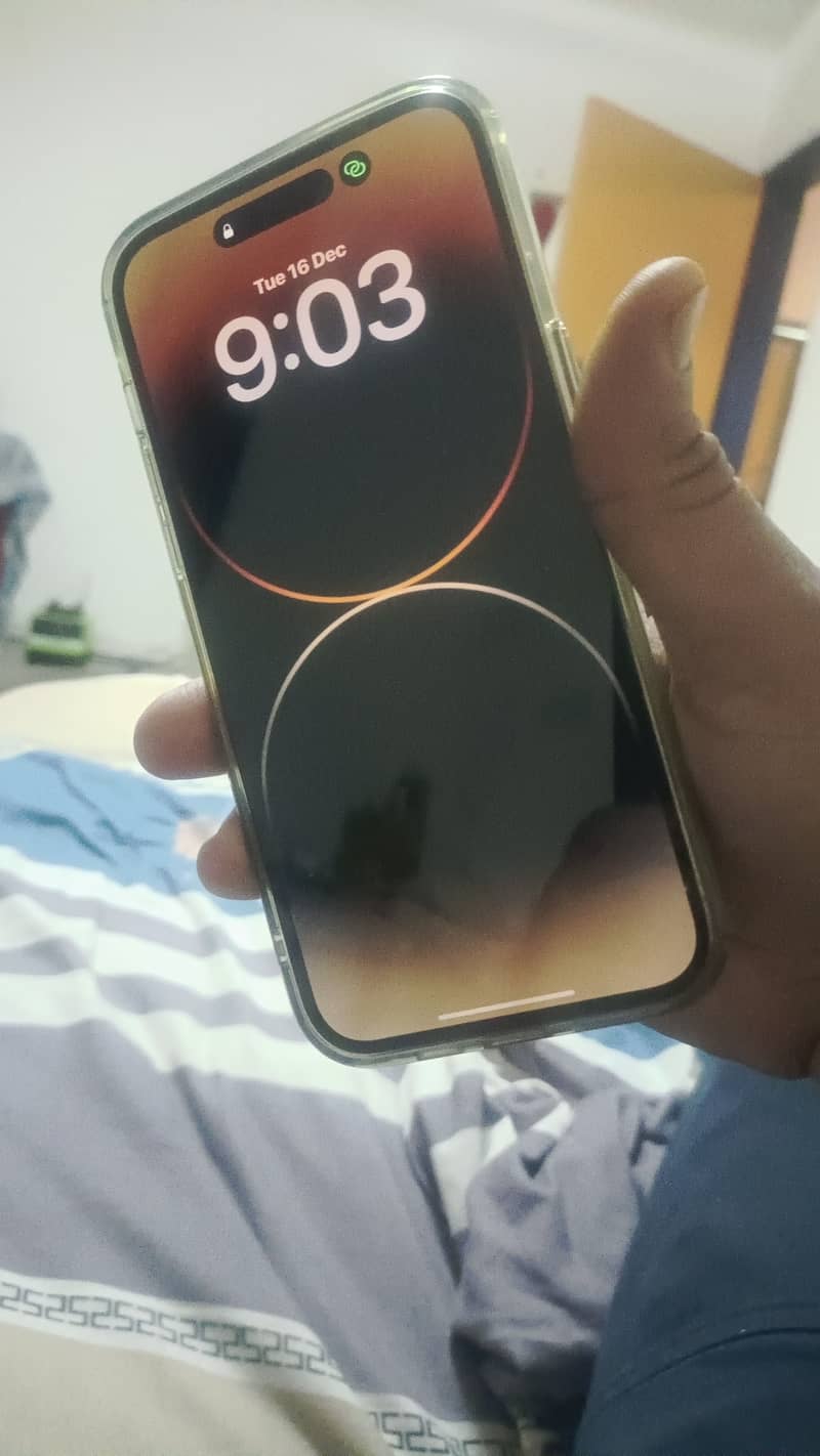 Apple iPhone 14 Pro Max 1