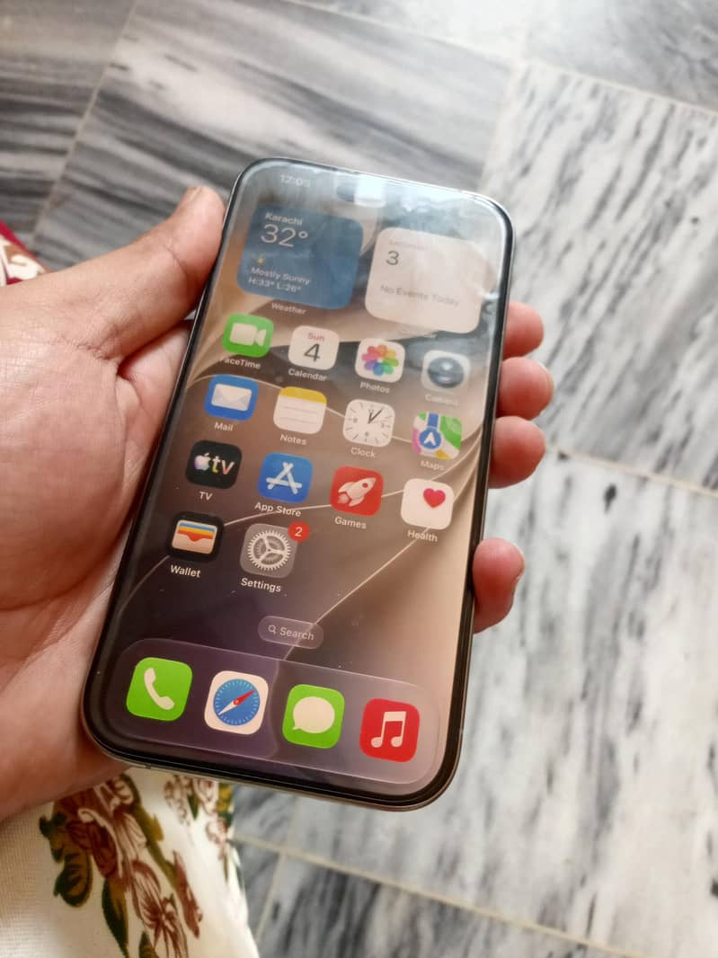 iPhone 15 Pro Mint Condition 1