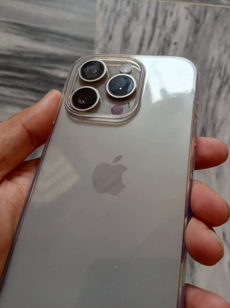 iPhone 15 Pro Mint Condition 6