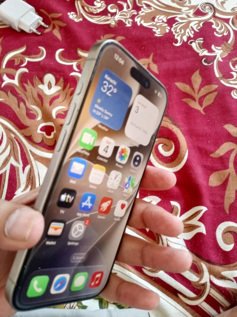 iPhone 15 Pro Mint Condition 10