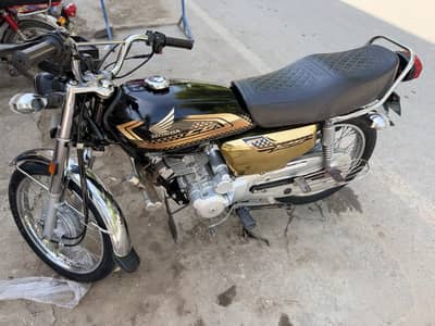 Honda 125 Self Start Gold 2025 Model
