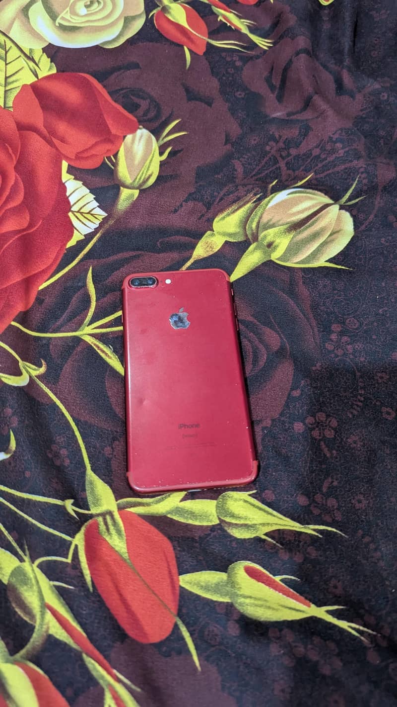 Apple iPhone 7 Plus 5