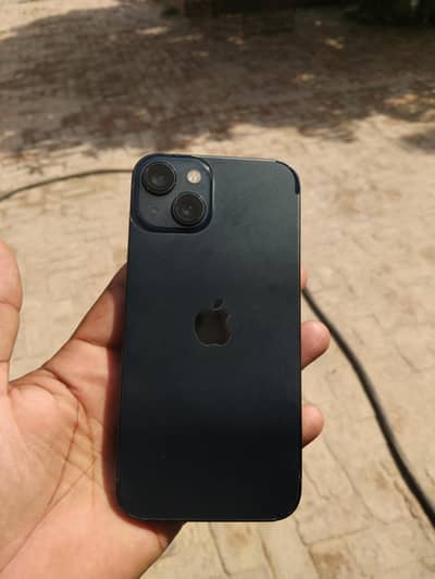 Apple iPhone 13