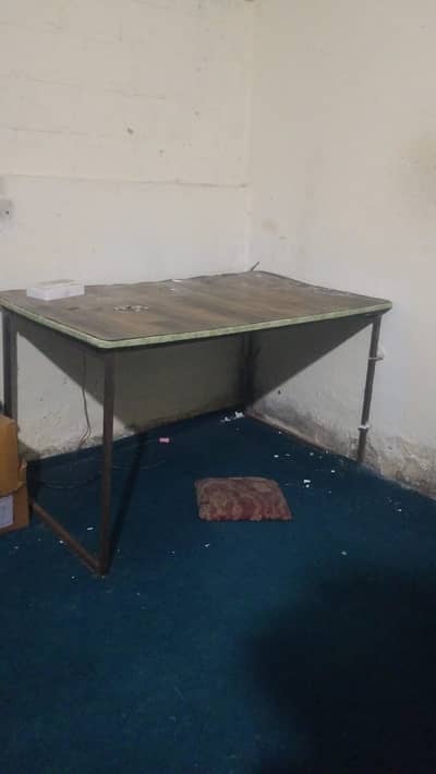 Table For Gaming