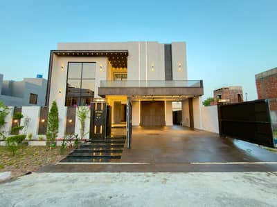 1 KANAL BRAND NEW HOUSE FOR SALE ON IEP TOWN