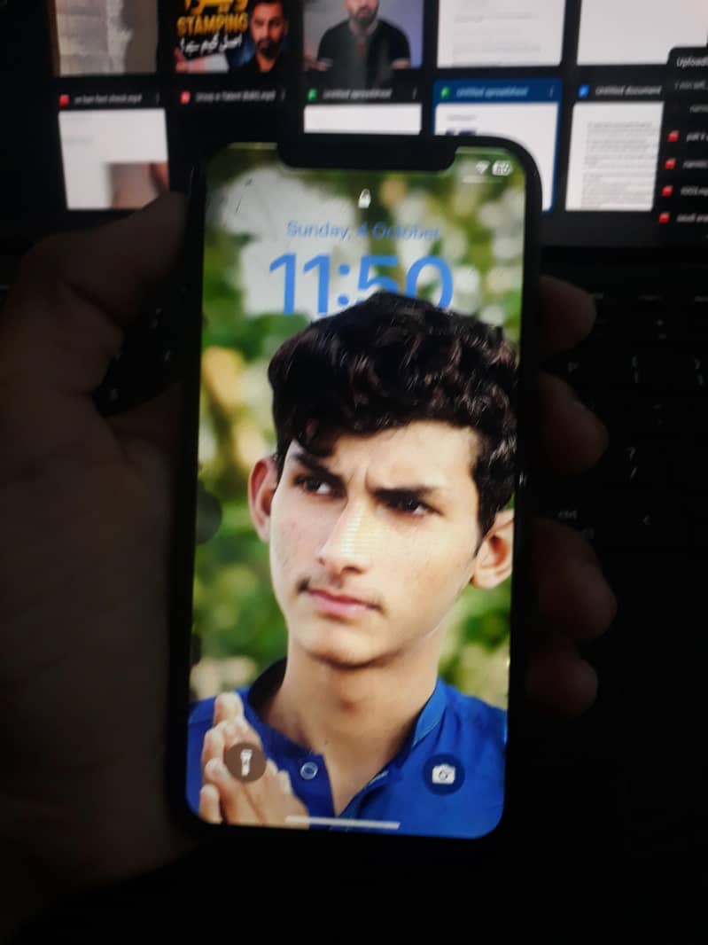 Apple iPhone XS 0