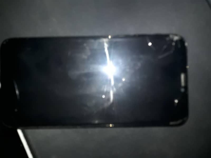 Apple iPhone XS 1
