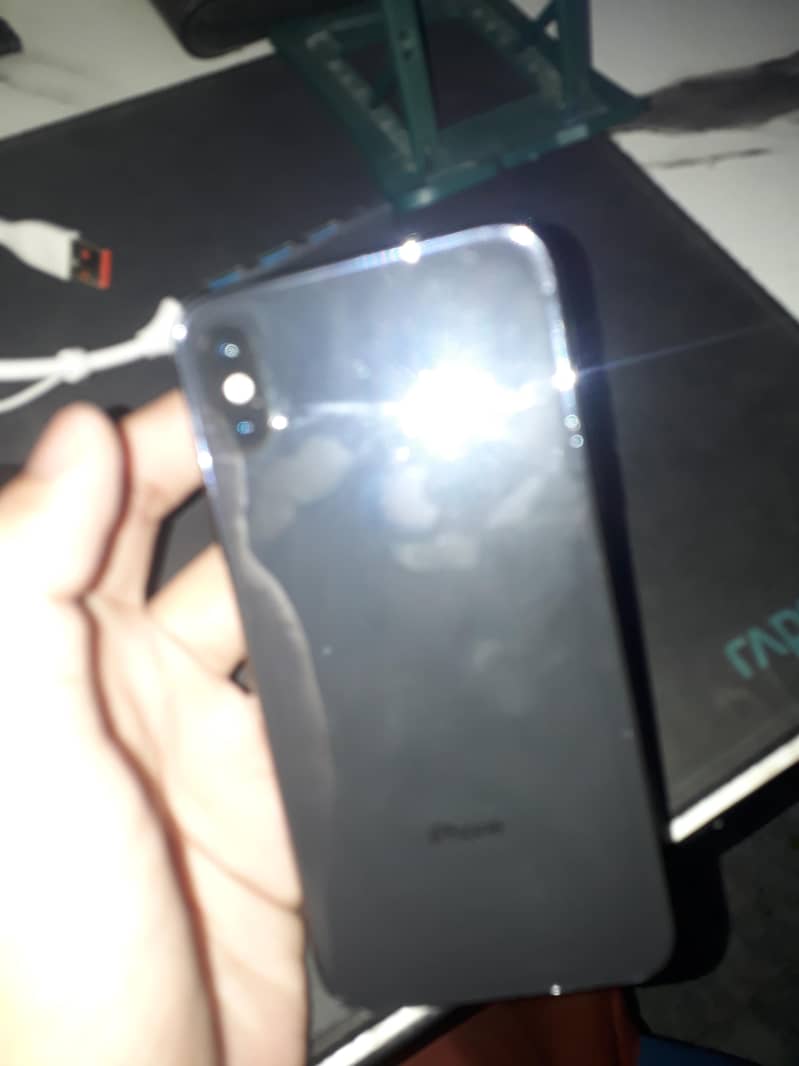 Apple iPhone XS 9