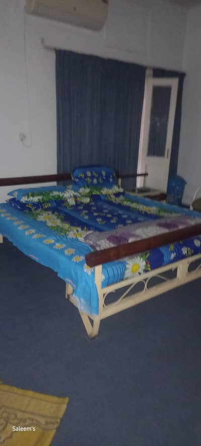 Iron bed